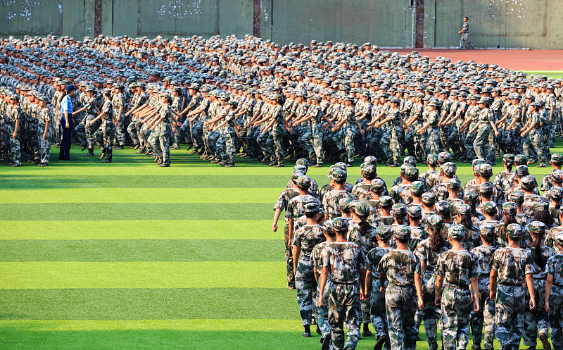 「」有专科院校录取通知书，毕业后去当兵，还是直接去当兵？