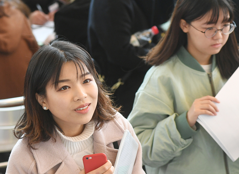 校园招聘|相对来说，校园招聘比社会招聘靠谱，应届毕业生要把握机会