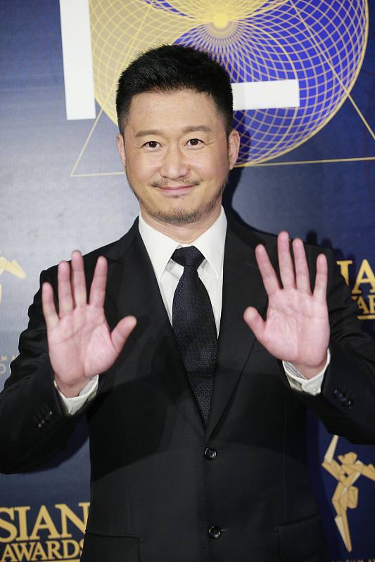 『吴京』她是《战狼2》原定女主，临时加价被吴京换掉，如今混成这样