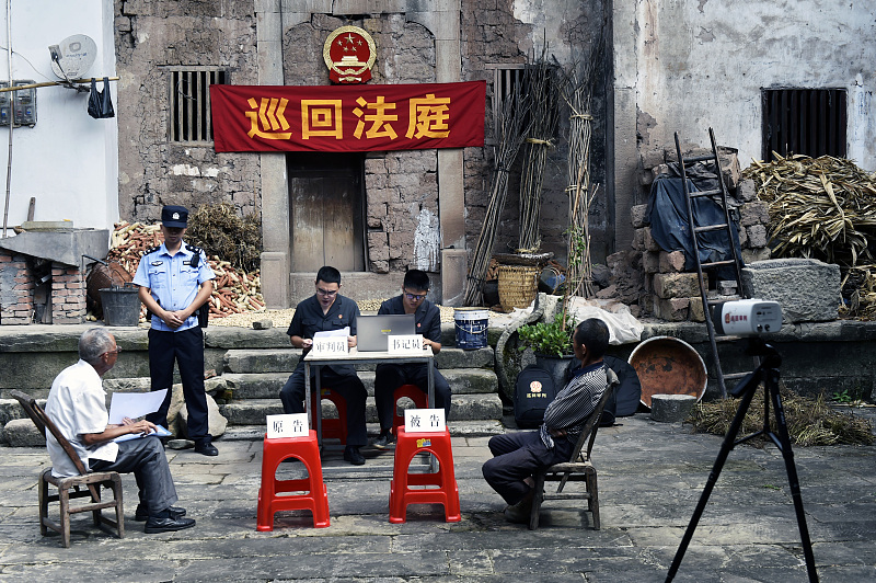 鱼儿有理|马加爵案主审法官涉嫌故意杀人罪：中国的法官到底是什么样一群人？