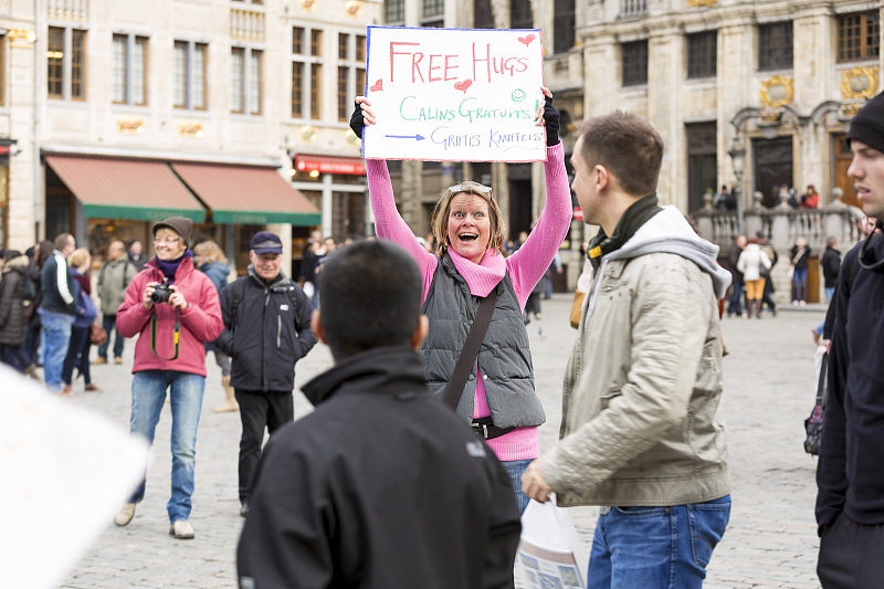 你好吴所畏|国航乘客飞机洗手间自杀，临终遗言曝光：人生实苦，唯有自渡