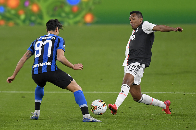 [巴塞罗那]桑德罗一旦离队，尤文将求购阿尔巴？还真别说，巴萨可能会答应！