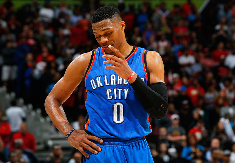 詹姆斯·哈登|恭喜湖人！NBA唯一一个场均25+10超巨正式诞生，哈登威少都要靠边站