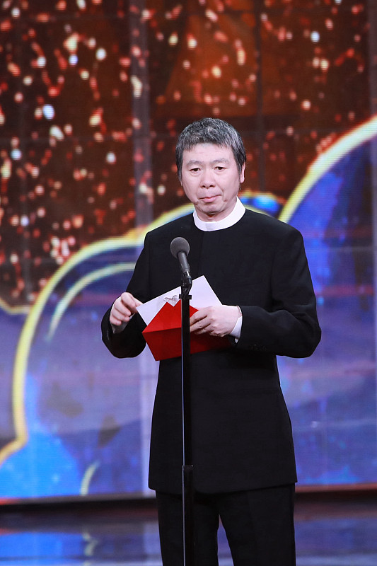 【电影】投资10亿的电影拍成烂片，主题曲却火的一塌糊涂，网友：扎心了