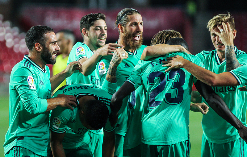 西甲|西甲冠军稳了!为了确保提前夺冠,齐达内本轮比赛招入10名前锋!