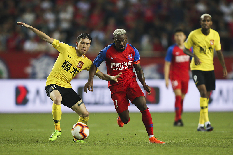 #国足#最强国足来了，破巴萨大门的神锋都只能坐板凳，世界杯，我们来了