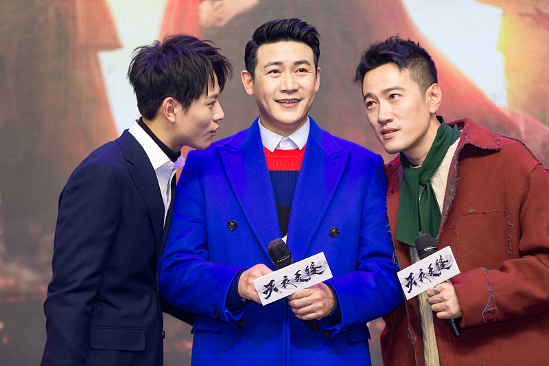 陆毅▲曾苦追陆毅4年无果,嫁入豪门老公监狱中去世,如今45岁身价过亿