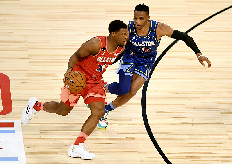 勒布朗·詹姆斯▲拒绝NBA复赛要求，点名首轮打湖人，28+4超巨或让詹姆斯高看一眼