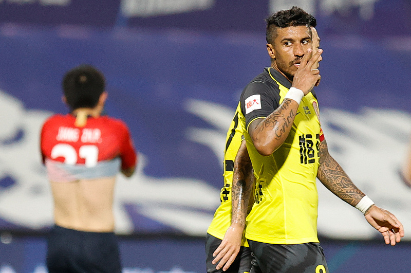 广州恒大|恒大进攻有多恐怖？3人2分钟以同样方式打进2球，球迷：这是复印机