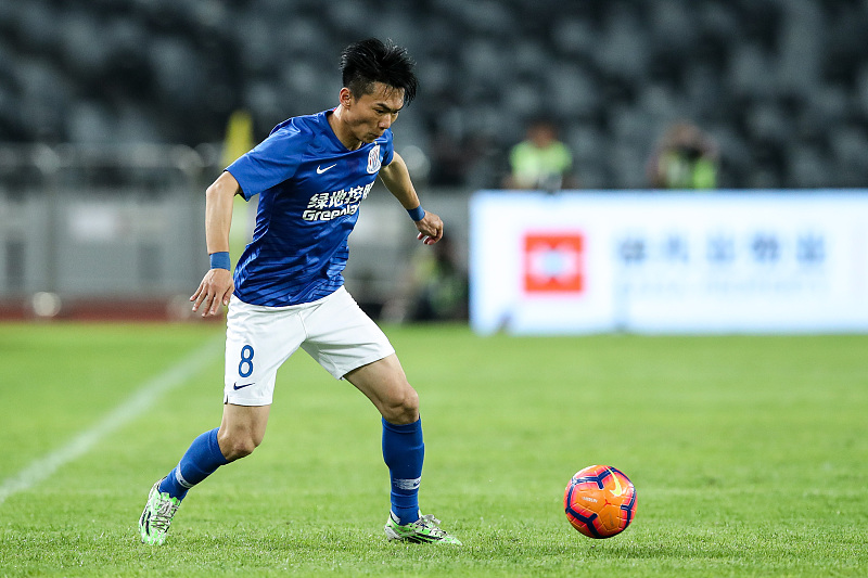 「上海申花」申花又一位离队热门浮出水面，效力球队多年，却一直难踢主力