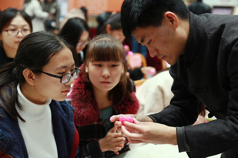 大学|同一所大学，不同本科层次的毕业证，有区别吗？