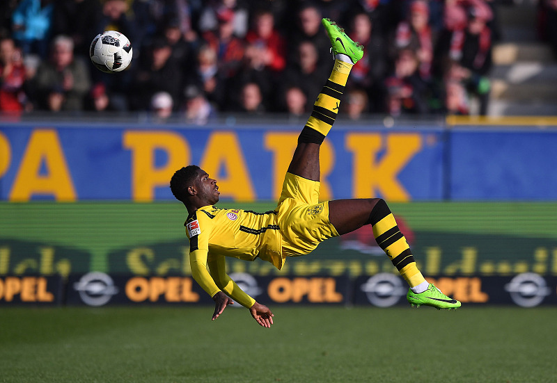 巴塞罗那|正在进行谈判，曼联距离租借巴塞罗那顶级射手仅一步之遥