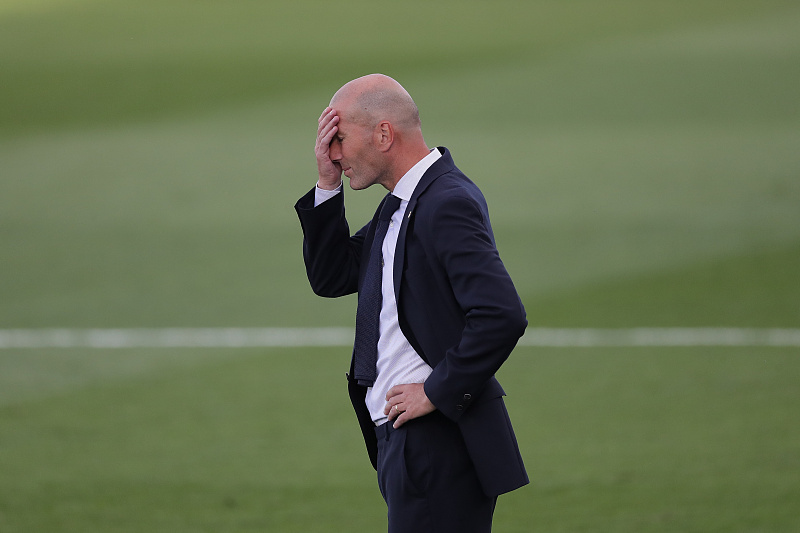 [齐达内]皇马28岁天王多重要？齐祖“蹩脚”举动揭地位，6600万双星难替代