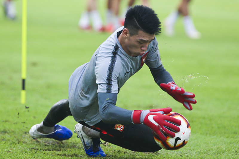 广州恒大@恒大97门将热身赛复出亮相，表现可圈可点，未来或将被重点培养