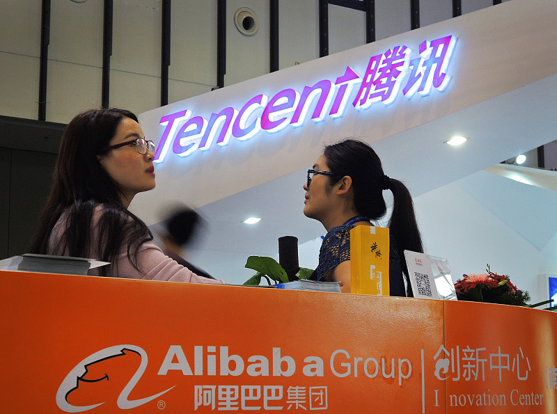 钉钉|谁说马云做不了社交?不与腾讯硬碰硬,它绕开微信拿下3亿用户