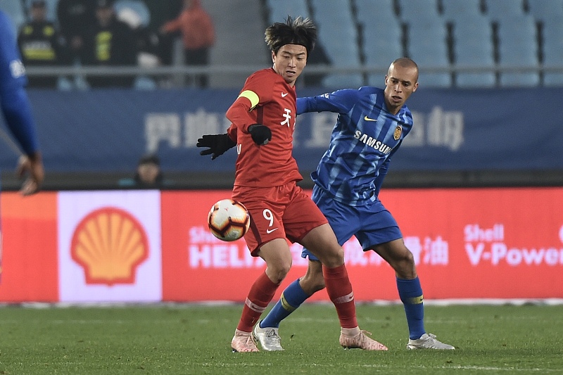 江苏苏宁@苏宁未来中锋引援或二选一,一人曾让球队心仪已久,多次入选国足