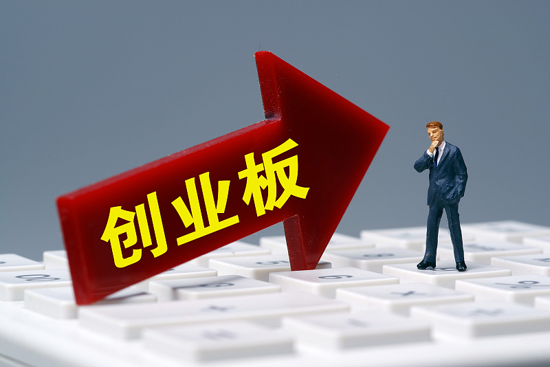 创业板|创业板掀起跌停潮，市场突然降温，A股干预力度过猛了吗？