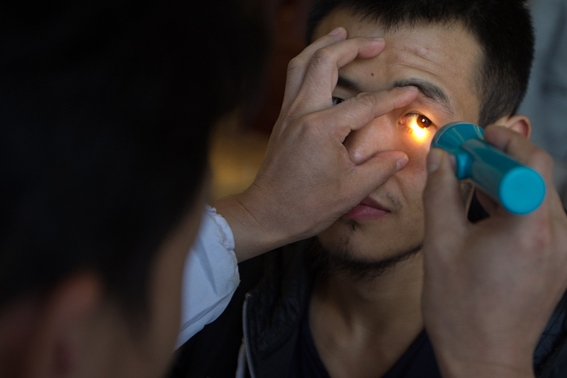 「」高考体检考生往往是眼睛有问题,高三学子莫要忽视,有不小的影响