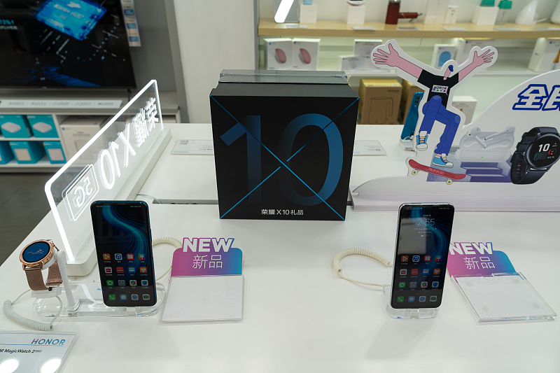 红米手机▲荣耀 X10和红米 10X，哪个好？