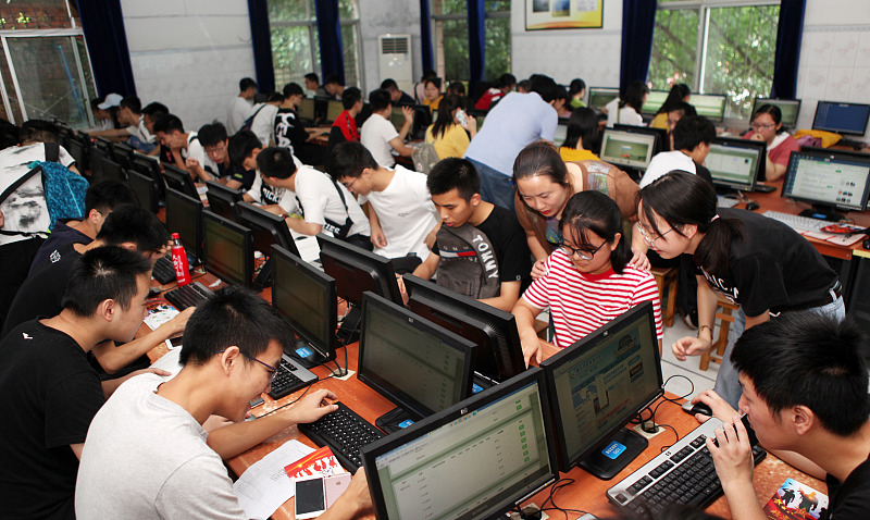 填报志愿|专科分数填报志愿，应注重专业实用性，有3个专业挺不错