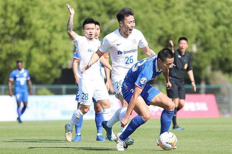 上海申花@他跟申花共患难多年，曾为此得到回报，沦为替补仍被高薪续约三年