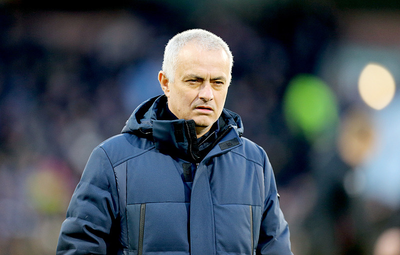 「热刺」穆里尼奥希望热刺能够签下让齐达内大失所望的皇马球星