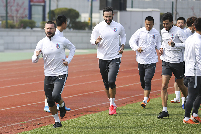 【山东鲁能】佩莱之后,山东足坛又有望迎来大牌中锋,如今已成国足当红国脚