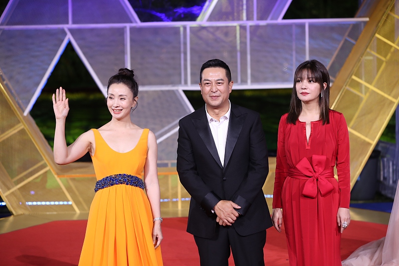 【张嘉译】曾是是“小三”专业户，张嘉译亲自她才小有名气，如今却又过成这样