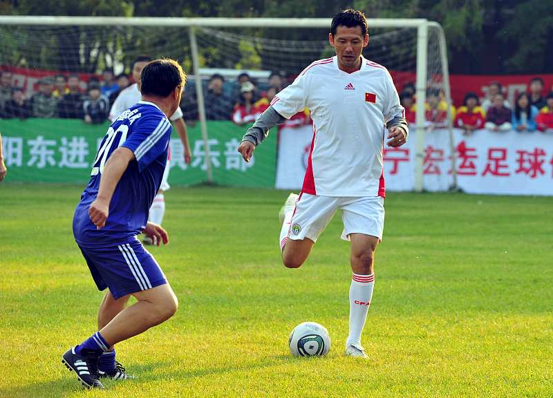 日本队■他是国足公认的铁血战神，曾一人击溃日本后防，如今成足协高管