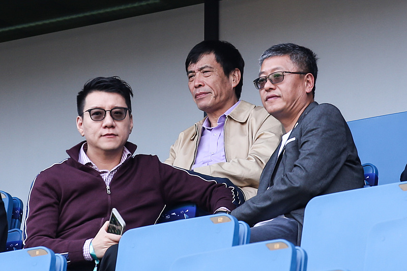 「中国足协」刚拿到足协委任状，名记却马上翻脸怒批足协，球迷：又有发票没报销？