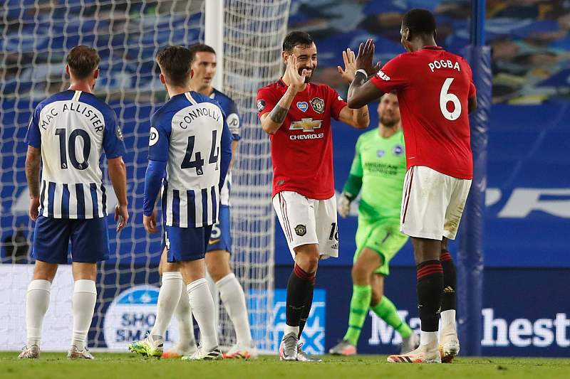 「博格巴」林皇换成B费，博格巴踢得舒心写意！曼联一份5年合同锁定黄金生涯