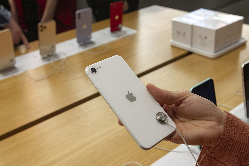 国产手机|为什么越来越多的果粉“投奔”国产手机？