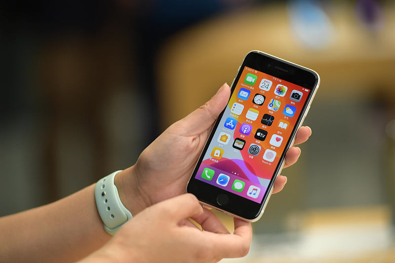 苹果|苹果手机一降价国内销量必增，是因为苹果手机确实好还是穷人多？