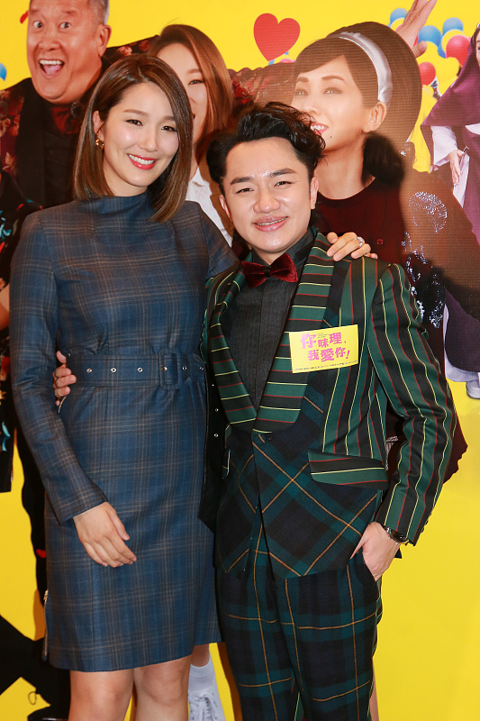 #谢孟伟#“其貌不扬”却娶到漂亮妻子的4大男星， 网友： 好白菜被猪拱了！