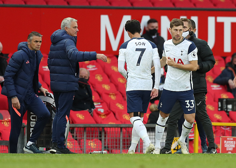 热刺|6-1大胜曼联！热刺竟未完全发力？25岁中场大将的话让人充满期待