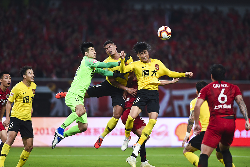 詹姆斯·哈登■恒大新赛季又一悬念揭开，主力中后卫组合人选敲定，值得球迷期待