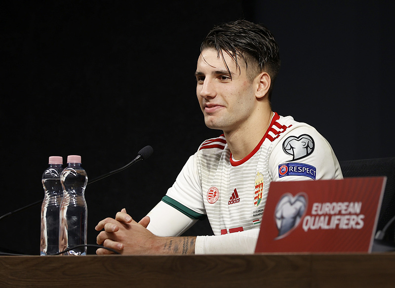 皇家马德里|71场22球31助攻！皇马盯上00后天才中场，球迷兴奋：这颜值很适合