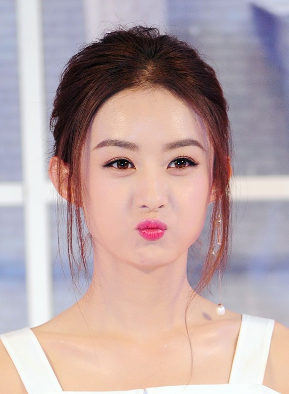 林心如|他跟了林心如7年混到没戏拍，被赵丽颖看中之后，从此一炮而红