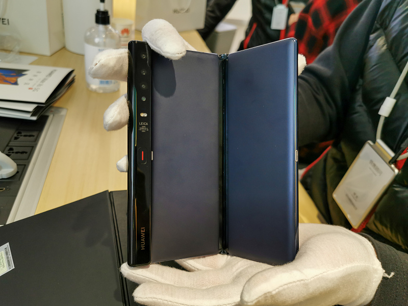 CPU|系统流畅以及应用简洁，不玩游戏，价格在2500元以内的手机