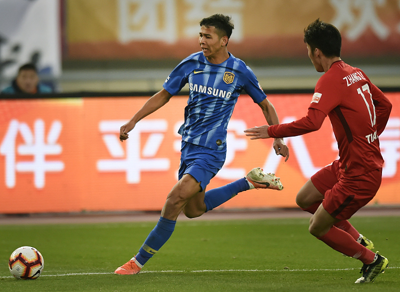 【江苏苏宁】他或将成苏宁右路新核心，曾成功盯防卡拉斯科，入选过里皮国足