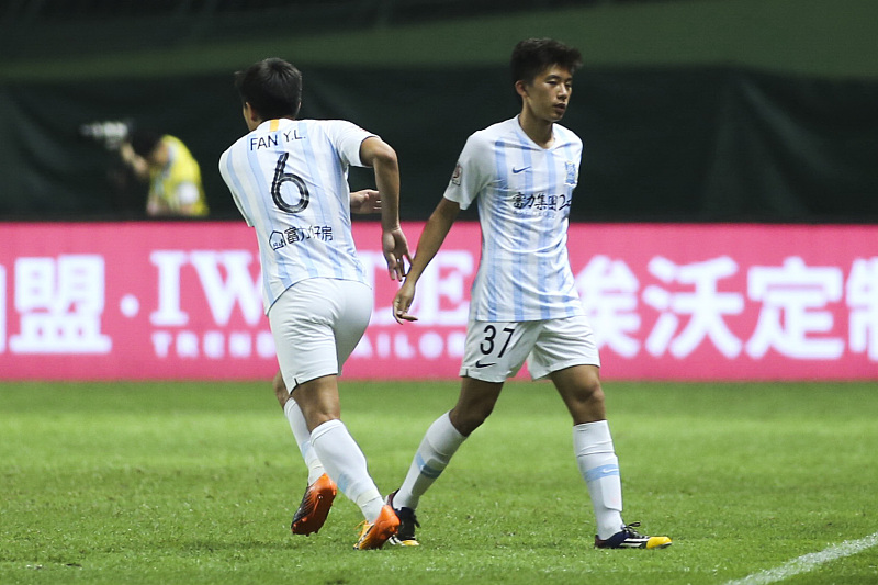 「广州富力」冰火两重天！他曾是中超万众瞩目的U23新星，如今却只能踢业余联赛