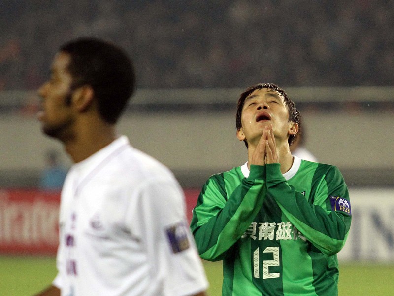 沈龙元：大爆发！他曾是国奥核心当打之年沦为业余球员，如今逆袭再迎巅峰