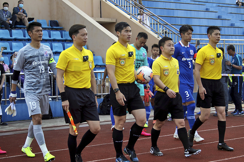 上海申花■一人加盟让申花防守顽疾迎刃而解，表现可圈可点，曾效力豪门多年