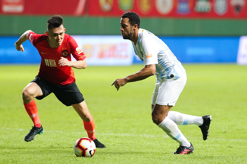 【国足】国足四大左后卫大盘点，吴承瑛位居榜首，恒大两大功勋强势入选