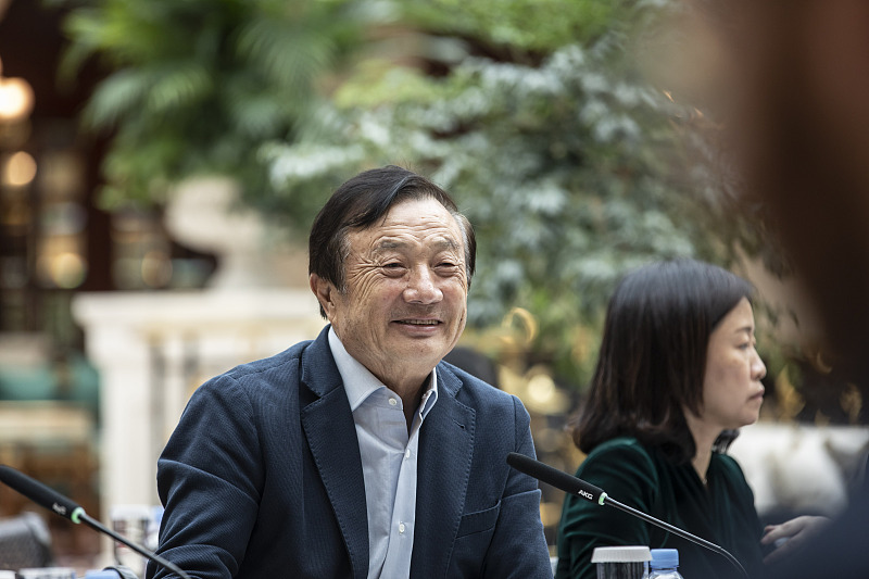 华为荣耀▲京东30天5G手机销量统计，华为+荣耀碾压全场，网友：太强了！