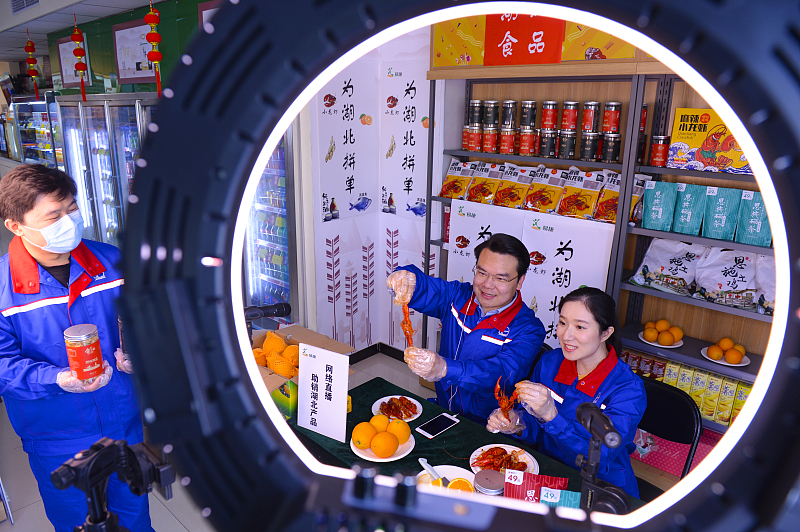 「」果然，这一天提前到来！全球贸易格局，正在加速重组！