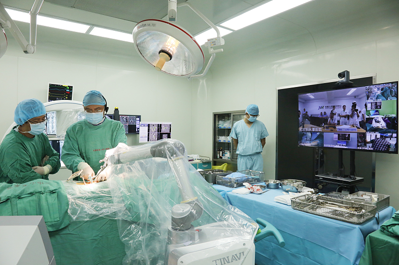 言谈健康 骨骼健康切莫大意，骨科专家建议：这2种食物经常吃，可以延缓骨量流失