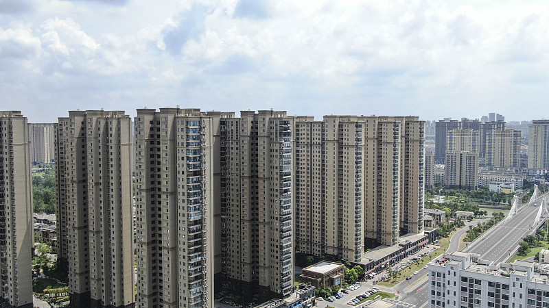农村宅基地|“新规”出台，夫妻离婚后不用再为房产争，2021年起统统这样处理