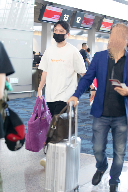 郑爽|郑爽最新回应来了！王思聪一条朋友圈揭露真相