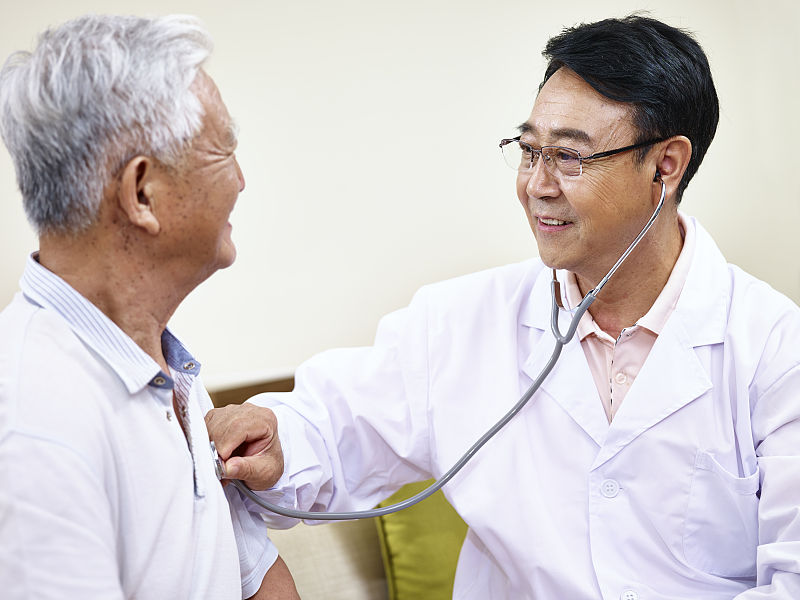 青城小医仙 癌症是“不治之症”吗？医生：癌症能不能治愈，关键在于预防和“三早”